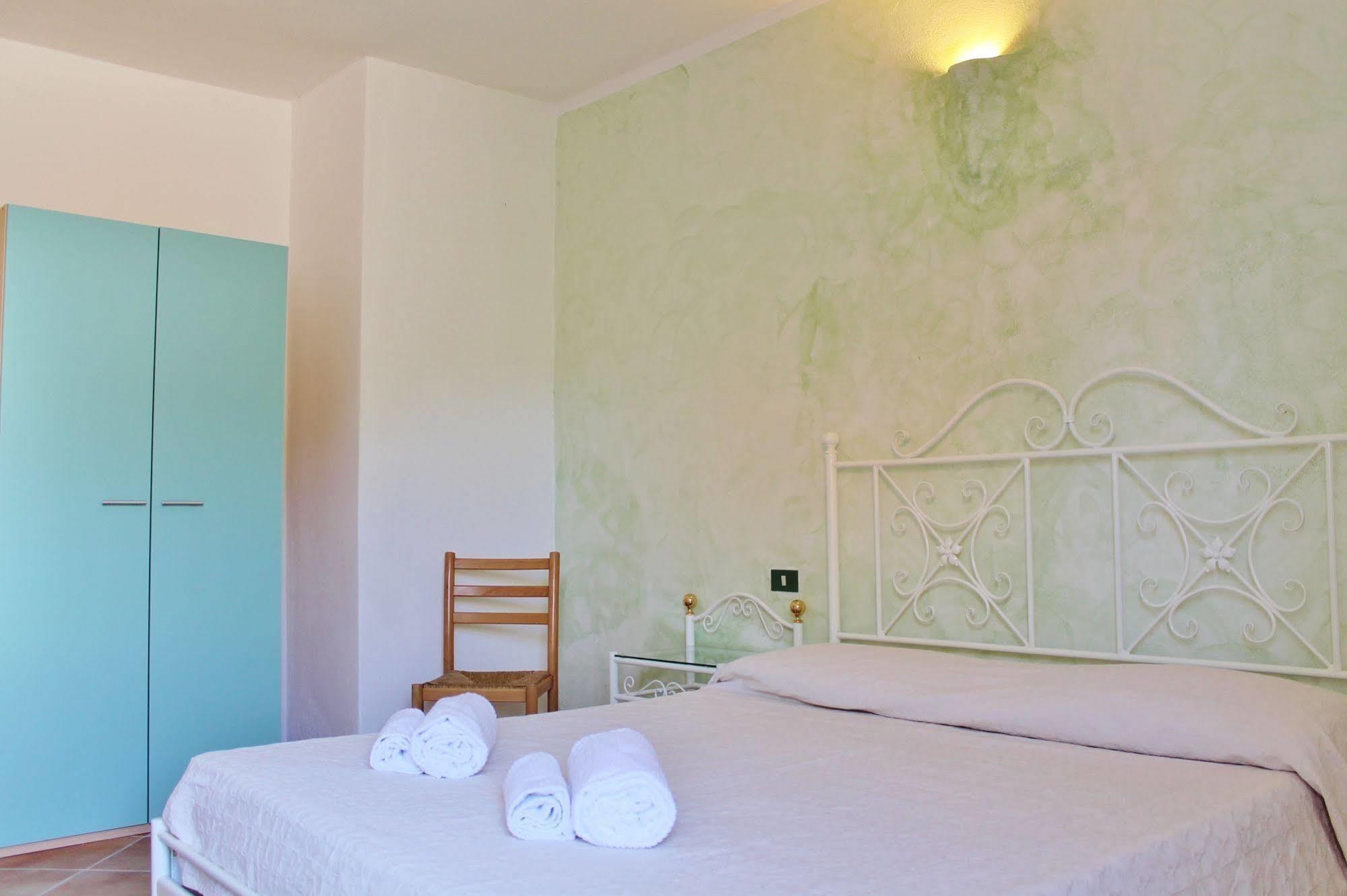 Residence Blue Corner Porto Pollo Palau Ngoại thất bức ảnh